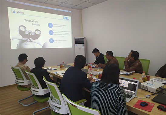 熱烈歡迎馬來(lái)西亞客戶(hù)考察團(tuán)一行來(lái)雷寧普考察交流 熱烈歡迎馬來(lái)西亞客戶(hù)考察團(tuán)一行來(lái)雷寧普考察交流